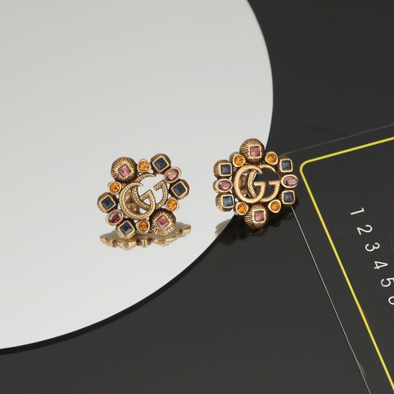 Ba*len*cia*ga earrings